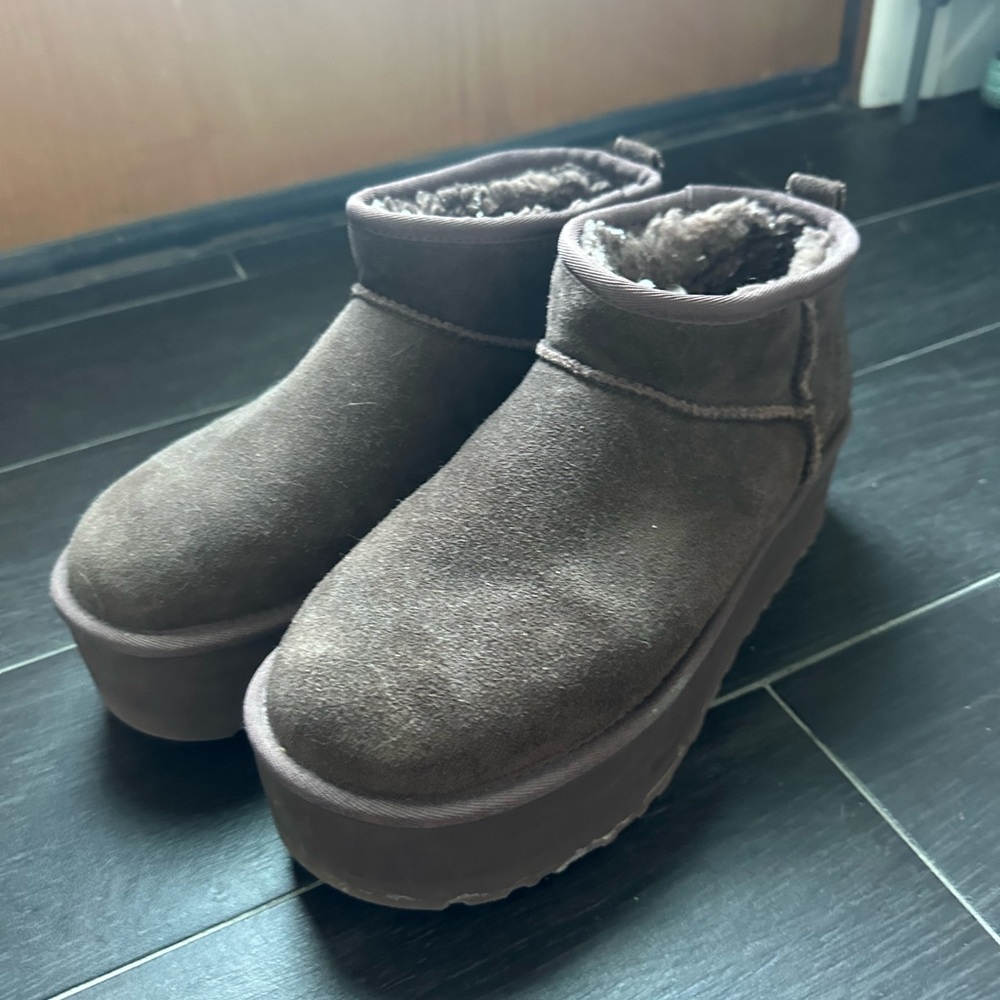 Chocolate brown ultra mini platform UGG